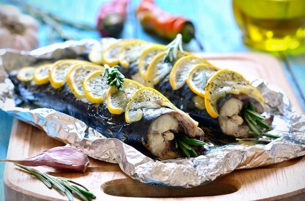 Olio biologico adatto su carne e su pesce